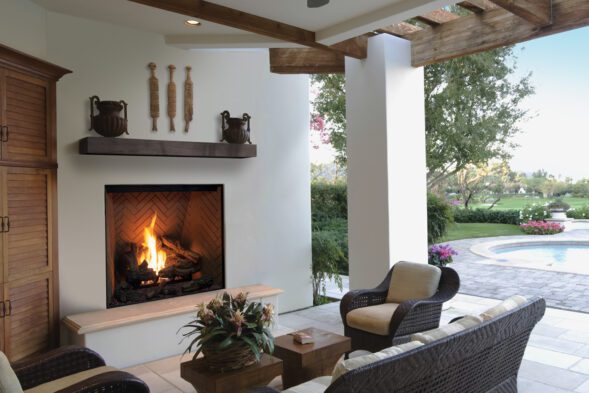 u44out-6-1-1.jpg The U44 Outdoor Gas Fireplace
